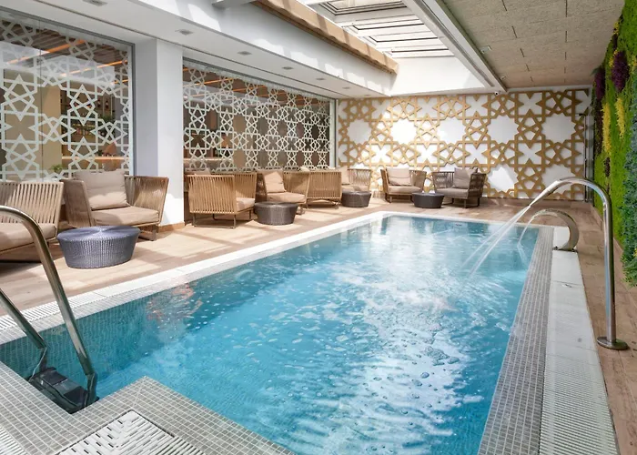 Catalonia GiraldaHotel Seville